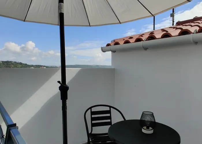 Nazaré Historic Beach House-1 minute to the beach